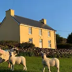 Hidden Hills Waterville - Private Farmhouse Holiday home Waterville