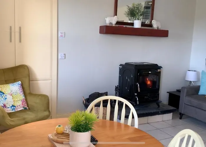 Hidden Hills - Private Waterville